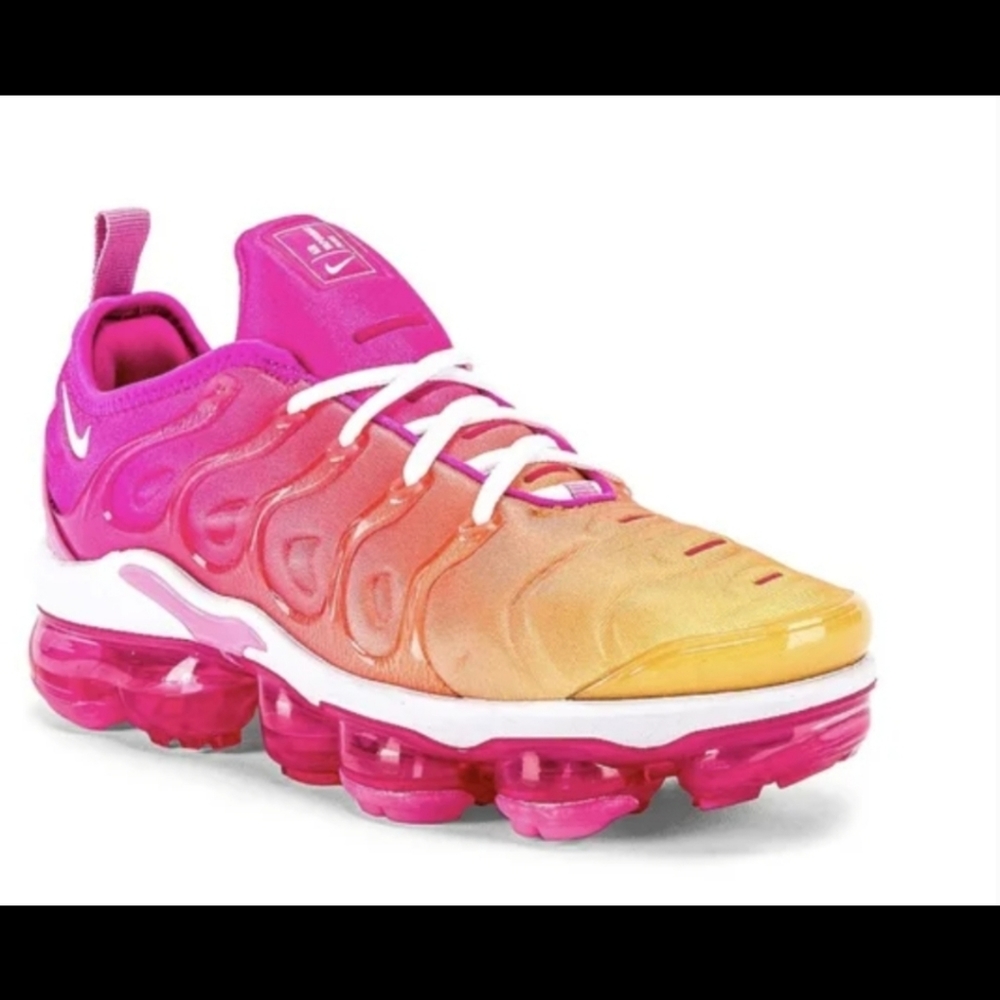 Nike Air Vapormax Plus Sneakers